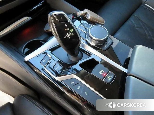 BMW 6 Series GT (G32) 2019 Белый из Кореи, фото 2