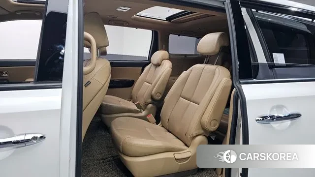 Kia The New Carnival 2019 Белый из Кореи, фото 2