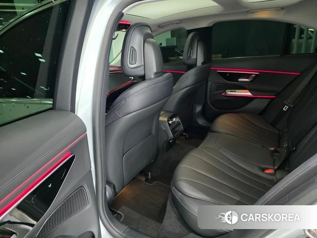 Mercedes-Benz E-Class W214 2025 Серебряный из Кореи, фото 2