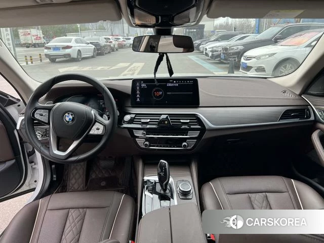 BMW 5 series 2022 Белый из Китая, фото 2