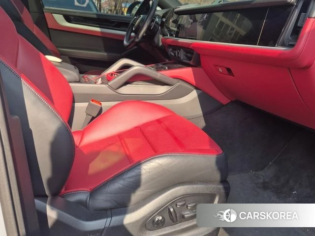 Porsche Cayenne (PO536) 2024 Серый из Кореи, фото 2