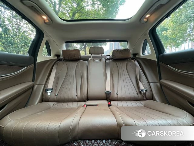 Mercedes-Benz E-class 2022 Черный из Китая, фото 2