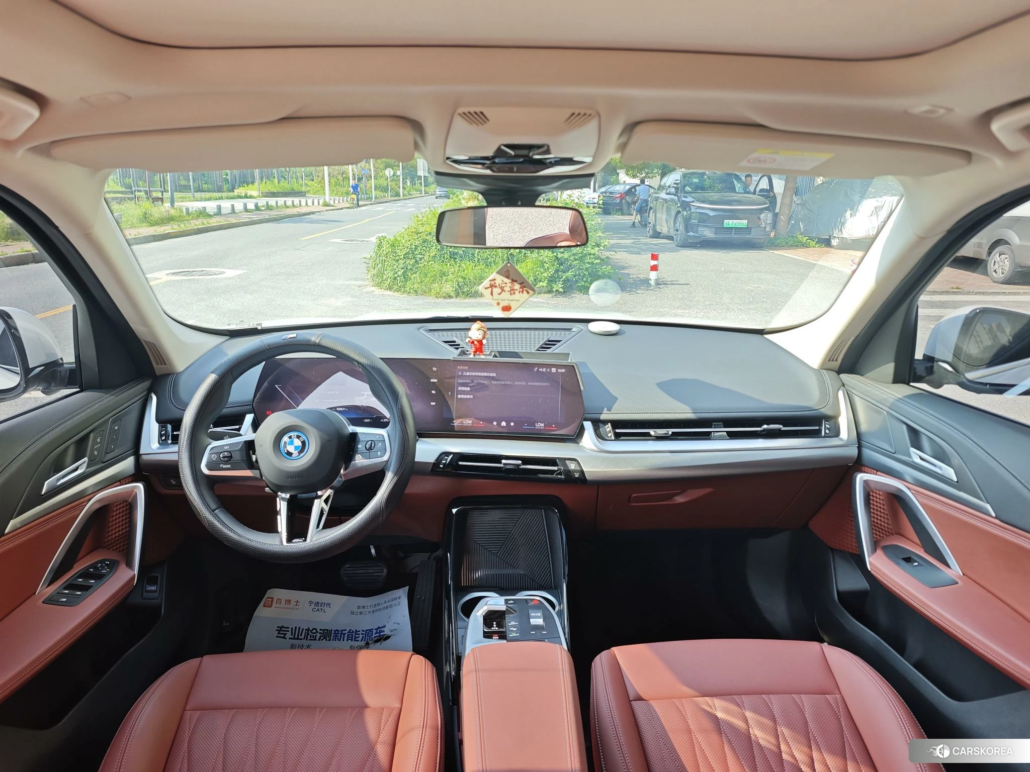 BMW iX1 2025 Белый из Китая, фото 2