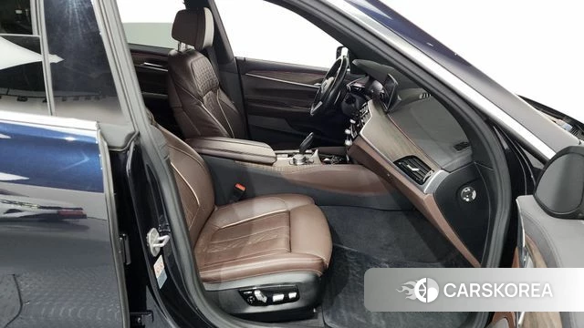 BMW 6 Series GT (G32) 2019 Черный из Кореи, фото 2