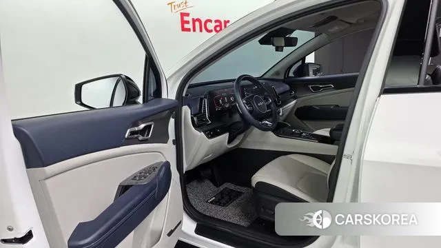 Kia Sportage 5th Generation 2022 Белый из Кореи, фото 2