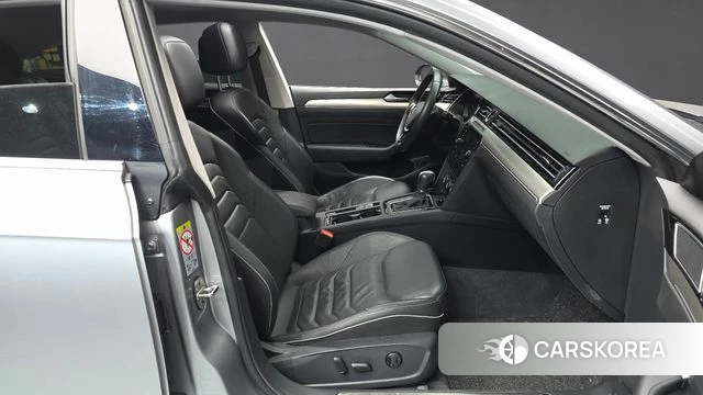 Volkswagen Arteon 2019 Серебряный из Кореи, фото 2