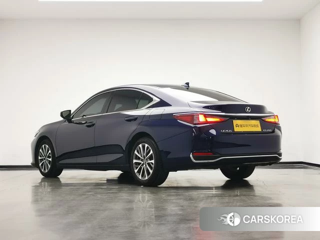 Lexus ES 2023 Синий из Китая, фото 2