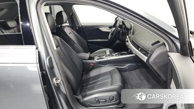 Audi A4 (B9) 2019 Серый из Кореи, фото 2