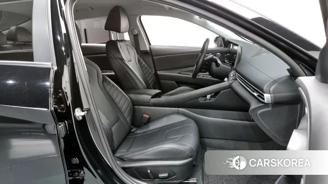 Hyundai The New Avante (CN7) 2023 Черный из Кореи, фото 2