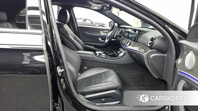 Mercedes-Benz E-Class W213 2019 Черный из Кореи, фото 2