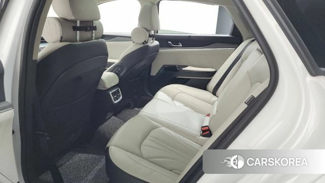 Kia The New K5 Hybrid 3rd generation 2023 Белый из Кореи, фото 2