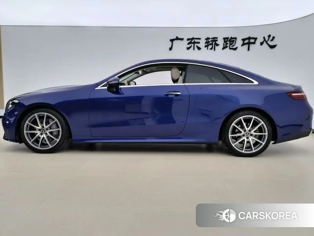 Mercedes-Benz E-class (imported) 2021 Синий из Китая, фото 2