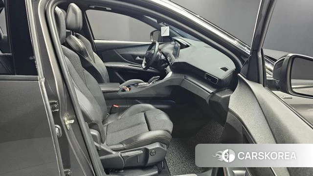 Peugeot 3008 second generation 2019 Серый из Кореи, фото 2