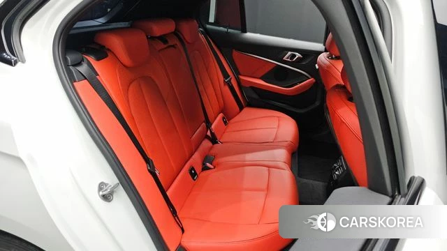BMW 1 Series (F40) 2021 Белый из Кореи, фото 2