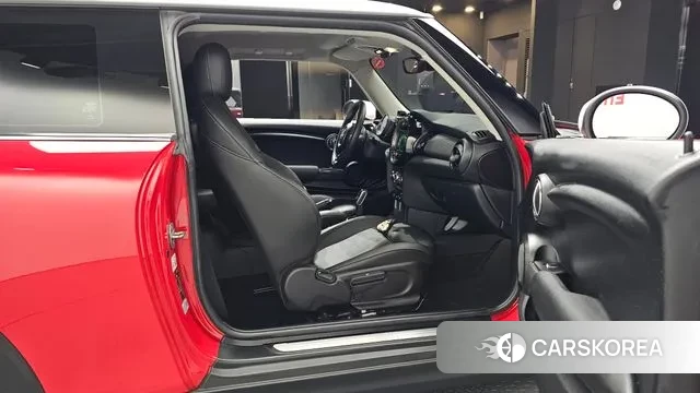 Mini Cooper 2020 Красный из Кореи, фото 2