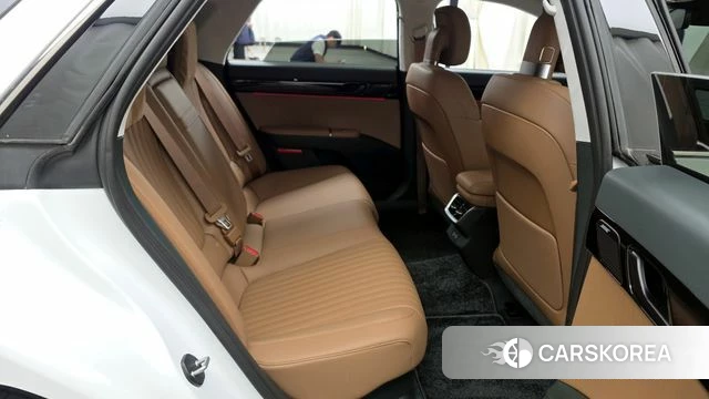 Hyundai Grandeur Hybrid (GN7) 2025 Белый из Кореи, фото 2