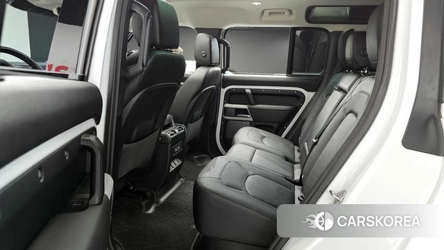 Land Rover Defender (L663) 2024 Белый из Кореи, фото 2