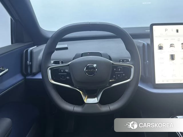 Volvo EX30 2024 Другой из Китая, фото 2