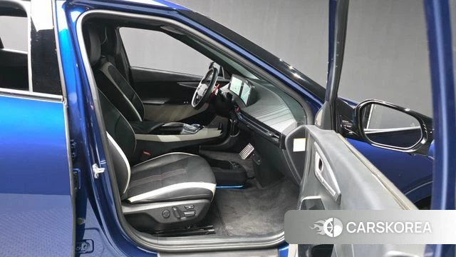 Kia EV6 2023 Синий из Кореи, фото 2