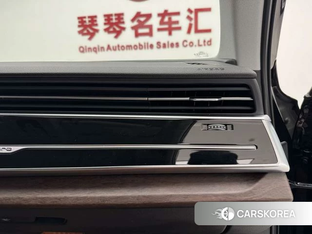 Audi Q7 2023 Черный из Китая, фото 2