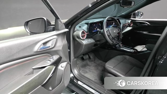 Chevrolet (GM Daewoo) Trax Crossover 2023 Черный из Кореи, фото 2