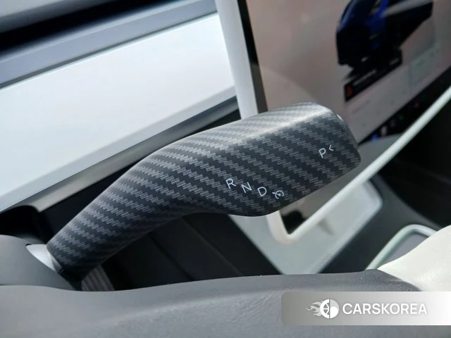 Tesla Model Y 2023 Синий из Кореи, фото 2