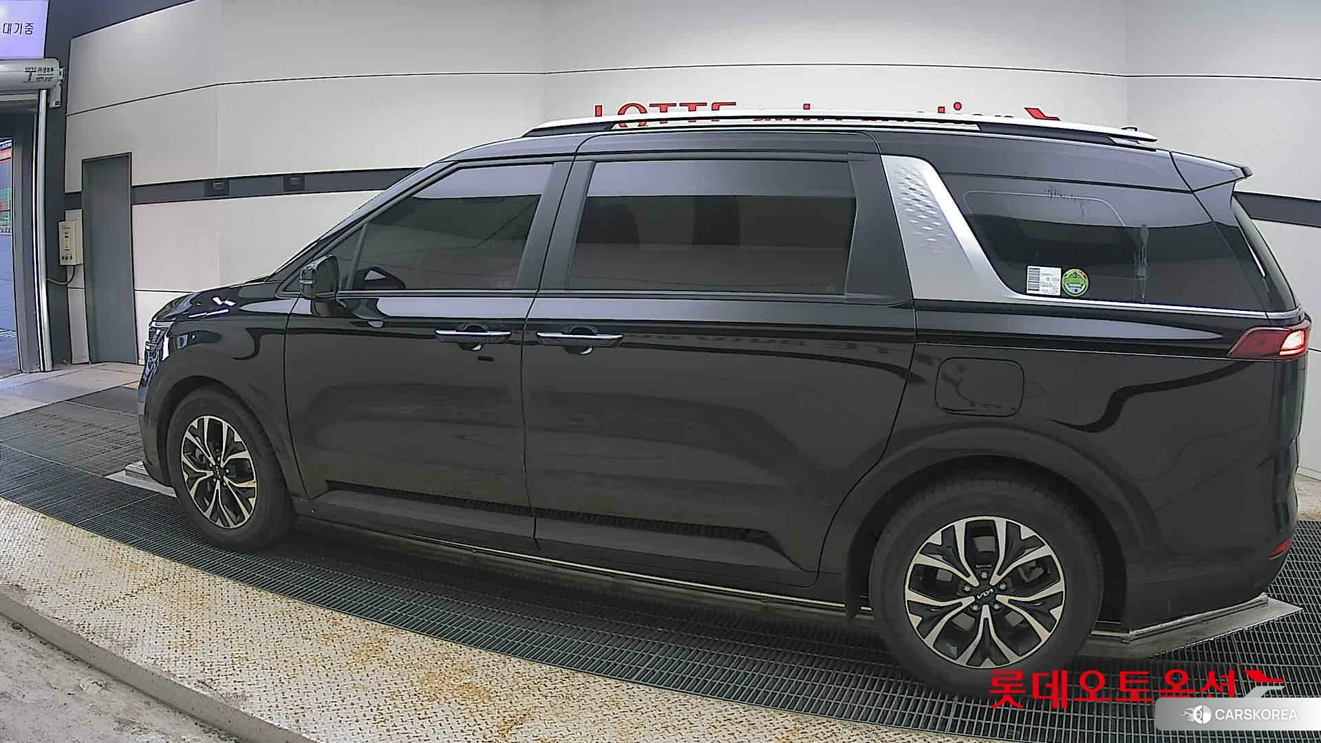 Kia Carnival 2022 Aurora Black Pearl из Кореи, фото 2