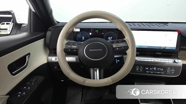 Hyundai Kona (SX2) 2024 Белый из Кореи, фото 2