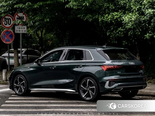 Audi A3 2024 Зеленый из Китая, фото 2