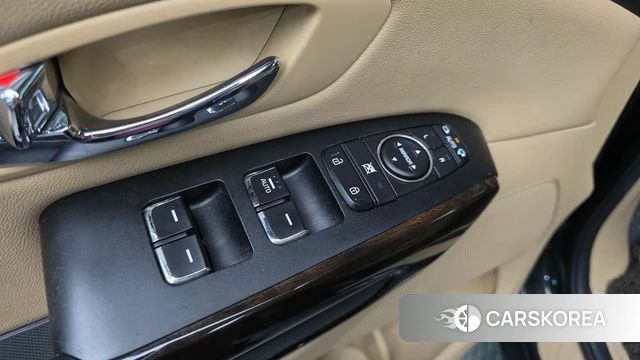 Kia The New Carnival 2019 Черный из Кореи, фото 2