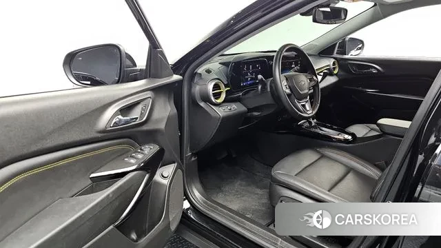 Chevrolet (GM Daewoo) Trax Crossover 2023 Черный из Кореи, фото 2