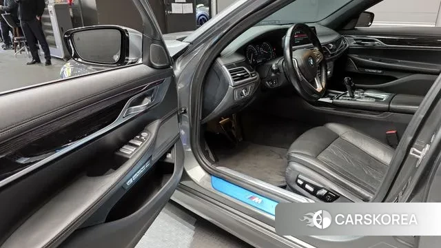 BMW 7 Series (G11) 2018 Серый из Кореи, фото 2