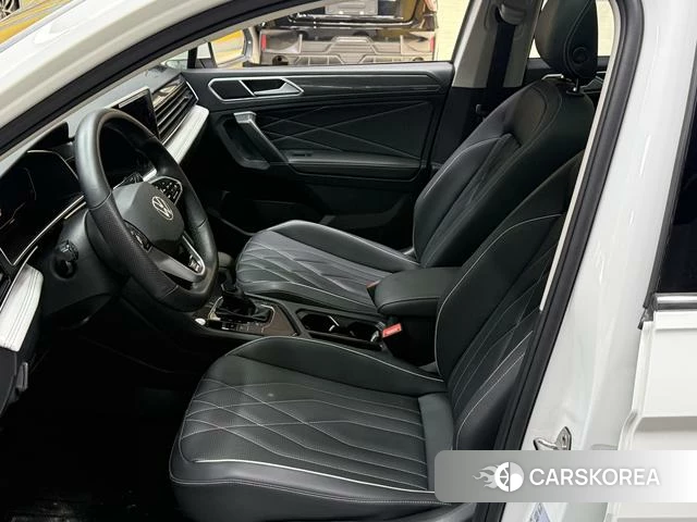 Volkswagen Tiguan L 2022 Белый из Китая, фото 2