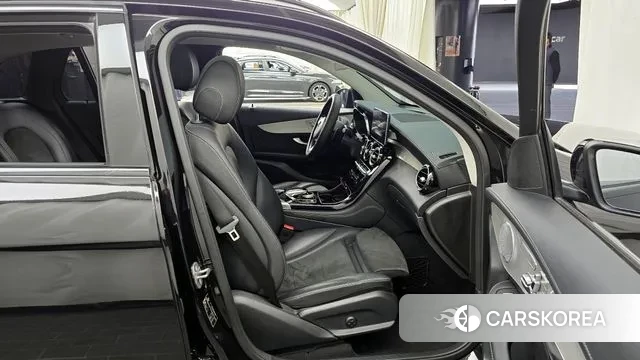 Mercedes-Benz GLC-Class X253 2019 Черный из Кореи, фото 2