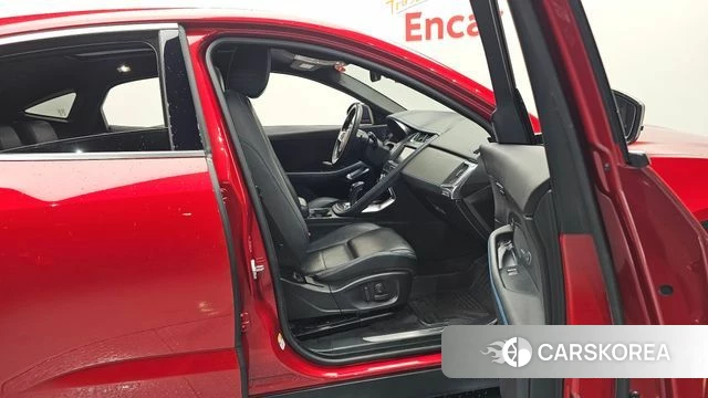 Jaguar E-PACE 2018 Красный из Кореи, фото 2