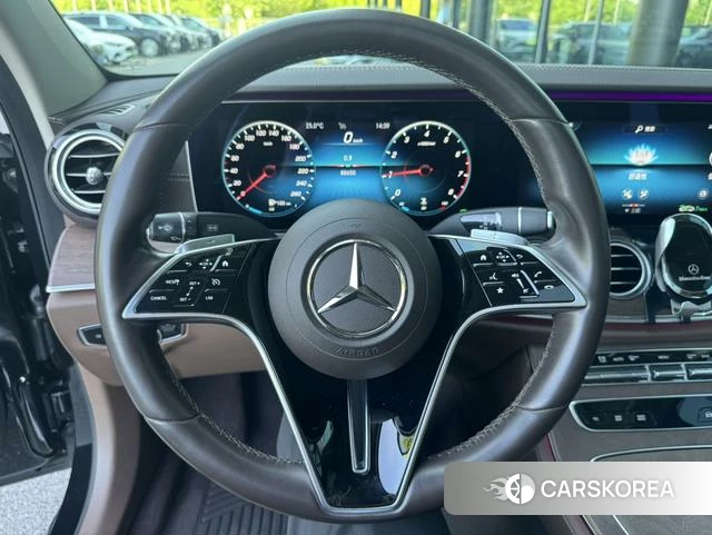 Mercedes-Benz E-class 2021 Черный из Китая, фото 2