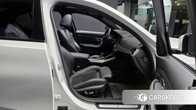 BMW 3 Series (G20) 2021 Белый из Кореи, фото 2