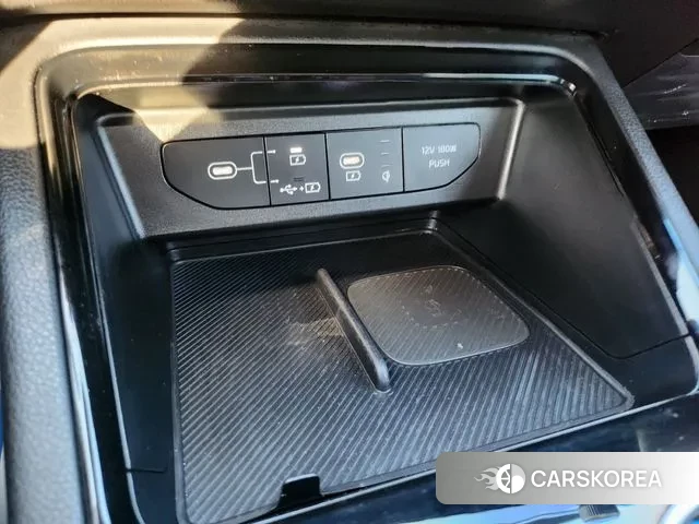 Kia The New K5 3rd generation 2023 Белый из Кореи, фото 2