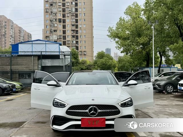 Mercedes-Benz Class C 2025 Белый из Китая, фото 2
