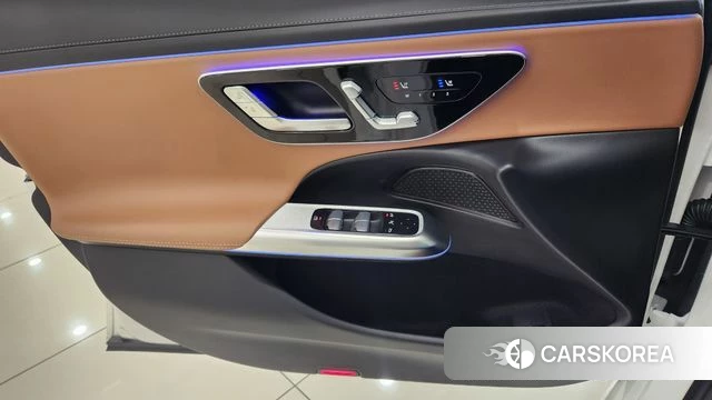 Mercedes-Benz E-Class W214 2025 Белый из Кореи, фото 2