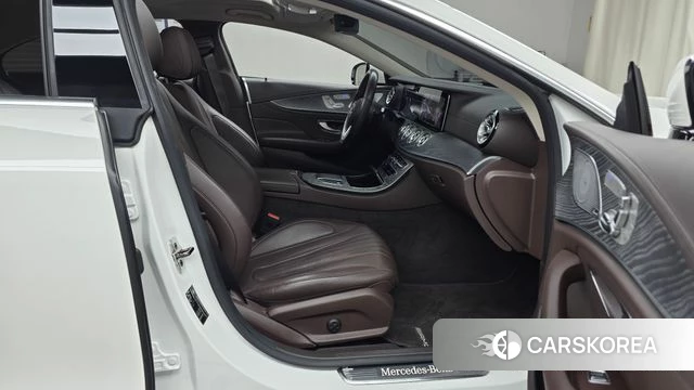 Mercedes-Benz CLS-Class C257 2021 Белый из Кореи, фото 2