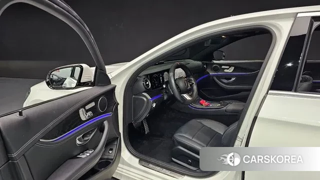 Mercedes-Benz E-Class W213 2021 Белый из Кореи, фото 2