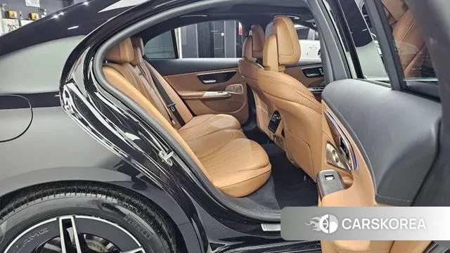 Mercedes-Benz E-Class W214 2024 Черный из Кореи, фото 2