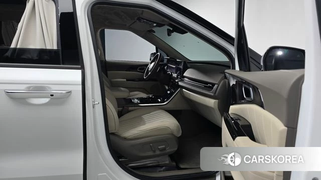 Kia Carnival 4th generation 2023 Белый из Кореи, фото 2