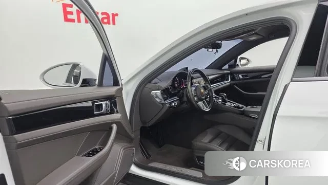 Porsche Panamera (971) 2018 Белый из Кореи, фото 2