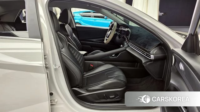 Hyundai Avante (CN7) 2022 Серебристо-серый из Кореи, фото 2