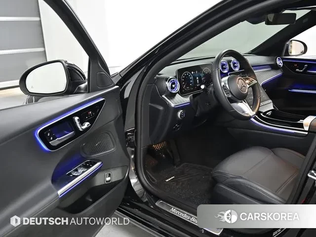 Mercedes-Benz C-Class W206 2022 Черный из Кореи, фото 2