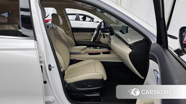 Genesis GV70 2021 Белый из Кореи, фото 2