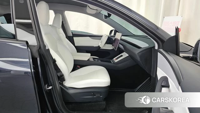 Tesla Model Y 2025 Серый из Кореи, фото 2