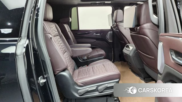 Cadillac Escalade 5th Generation 2024 Черный из Кореи, фото 2